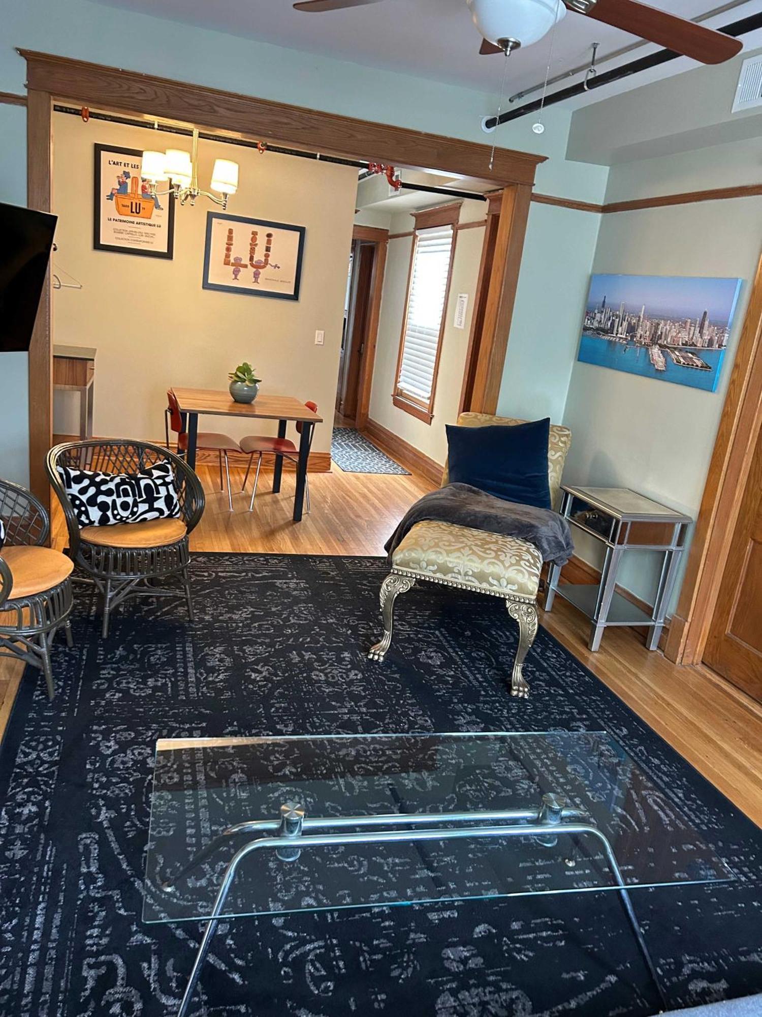 Blue Room In Dorothy'S Bnb Chicago Eksteriør bilde